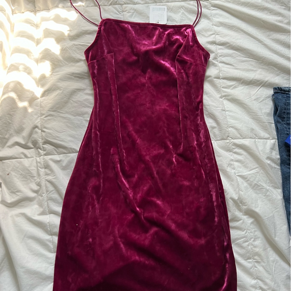 NEW Urban Outfitters bodycon velvet dress